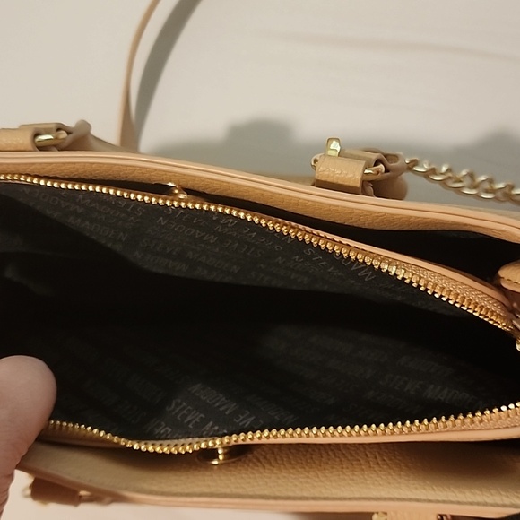 Steve Madden BMickey Crossbody Bag NWT - Picture 11 of 16